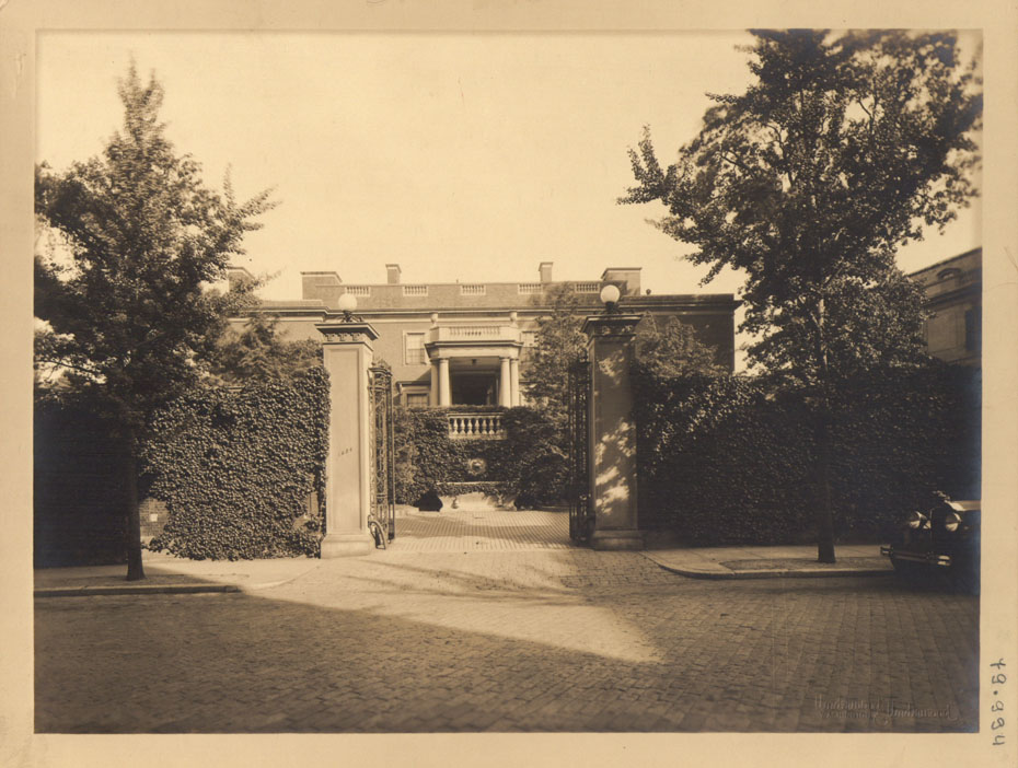 Vistas do palacete americano no qual J&uacute;lio Prestes ficou hospedado em 1930. Cole&ccedil;&atilde;o J&uacute;lio Prestes. MIS